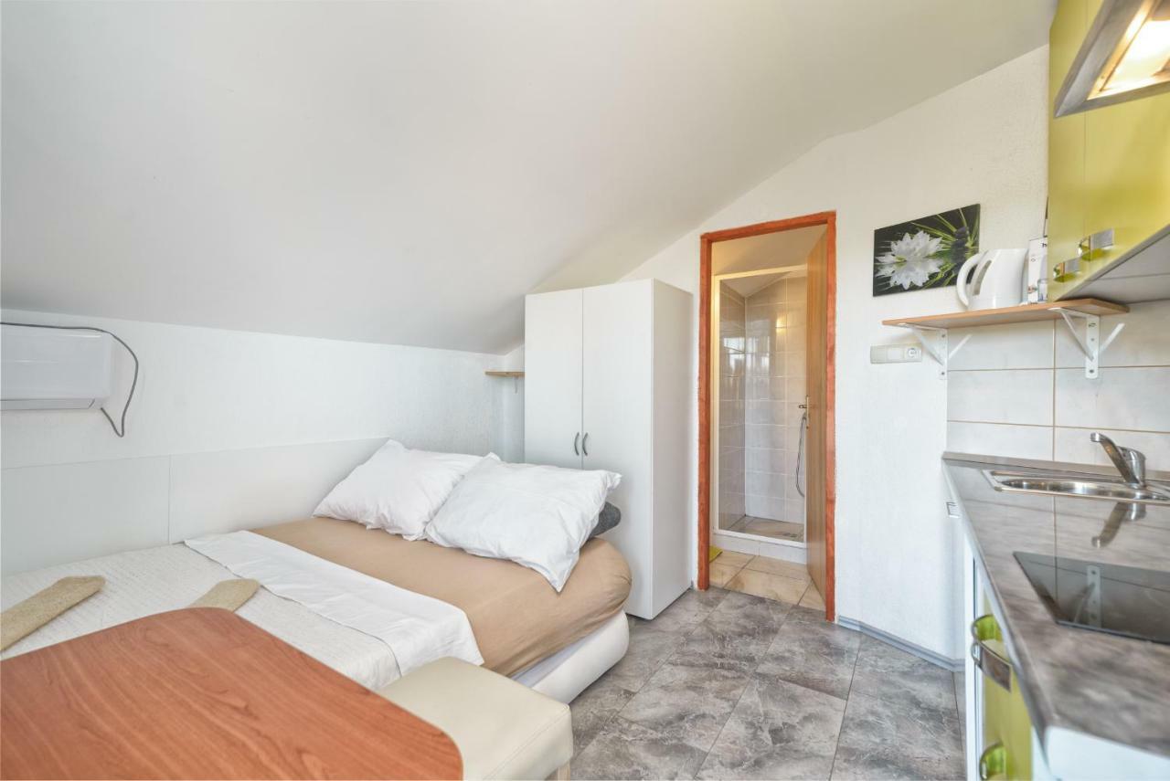 Apartments Marko Vir Eksteriør billede